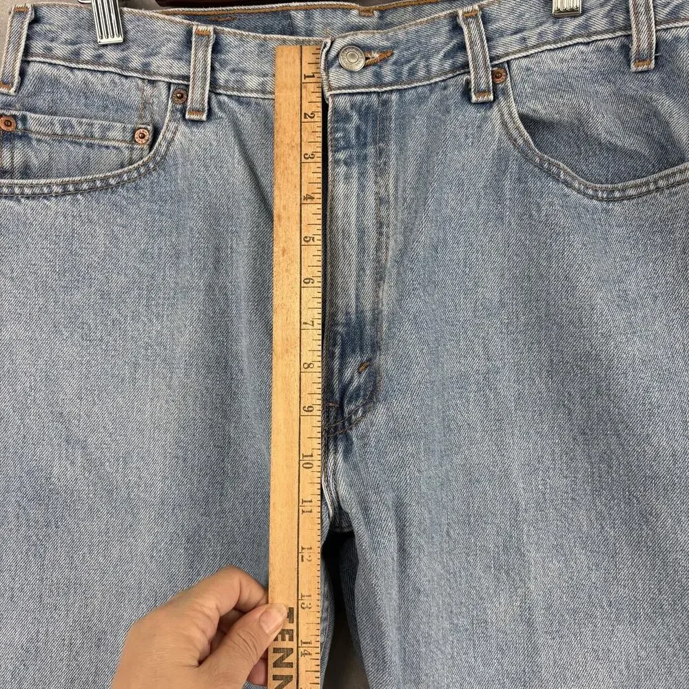 Vintage Levis 505 Jeans Mens 33x29 Light Wash Blue Denim Straight Leg USA 90s
